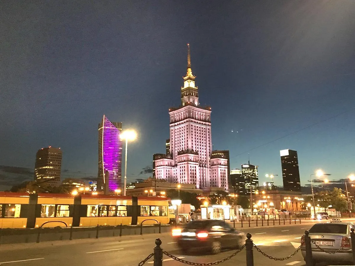 Comewa Apartments Varsovia Polonia